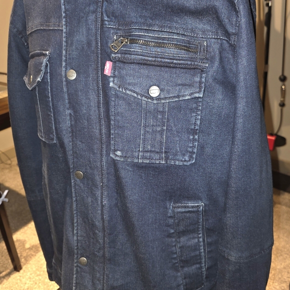 Levi's Men's Blue Denim Jacket - Picture 3 of 12
